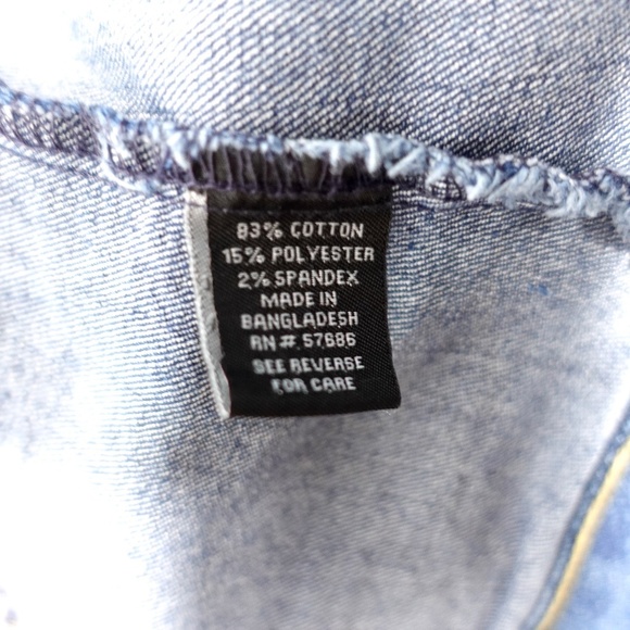 Women's | New Look | Medium Wash Blue Denim Jacket - Medium - Picture 12 of 13